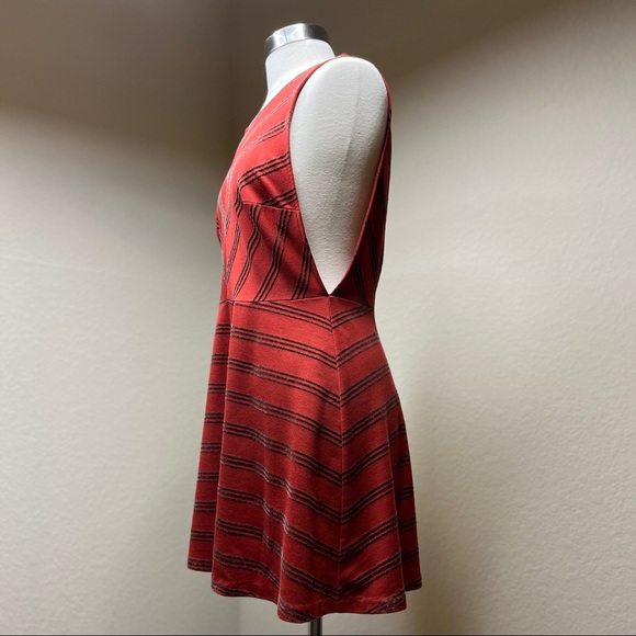 Free People Orange Striped Mini Dress Size L 12 Deep-V Open Arms Fit-And-Flare - Picture 2 of 5
